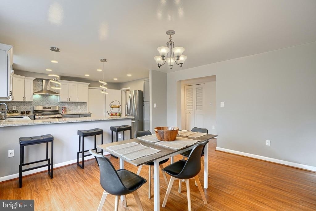 3645 Glengyle Avenue - Photo 10
