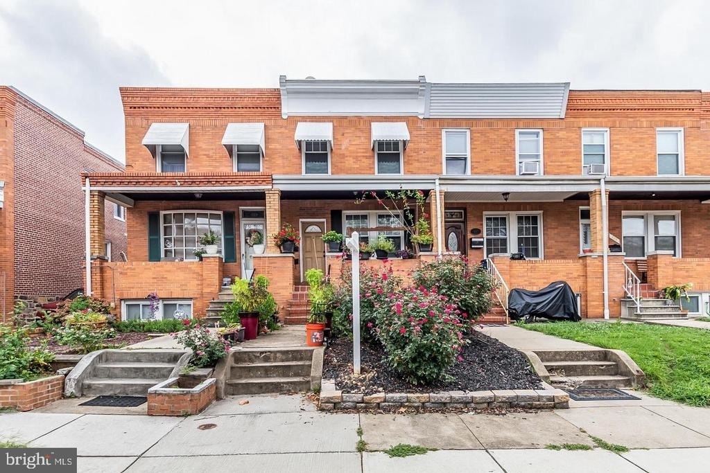 335 Drew Street - Photo 1