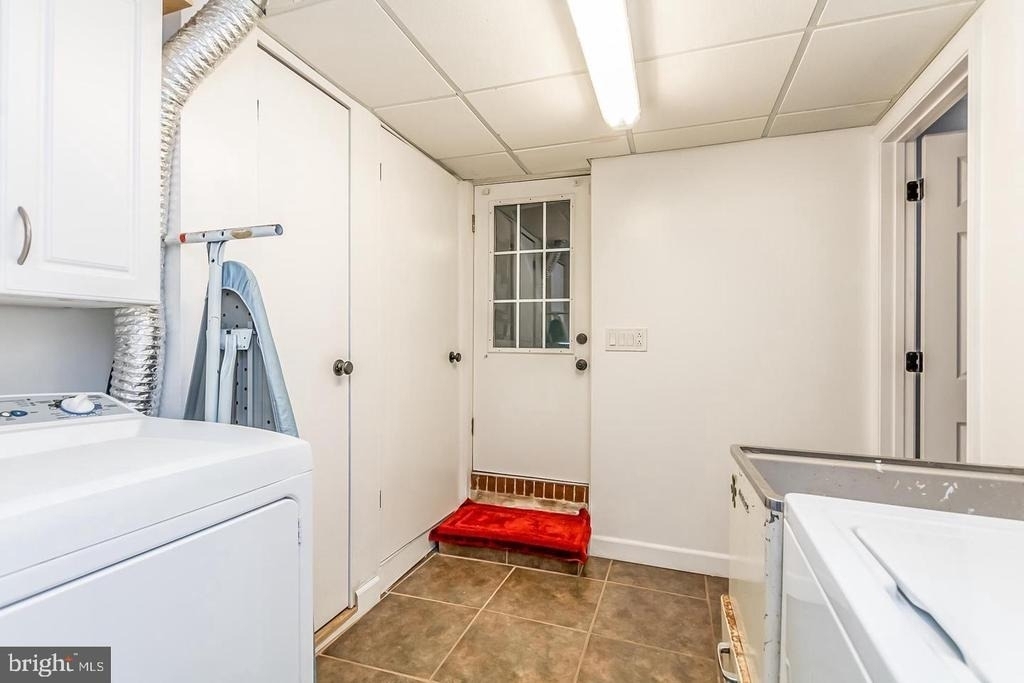 335 Drew Street - Photo 18
