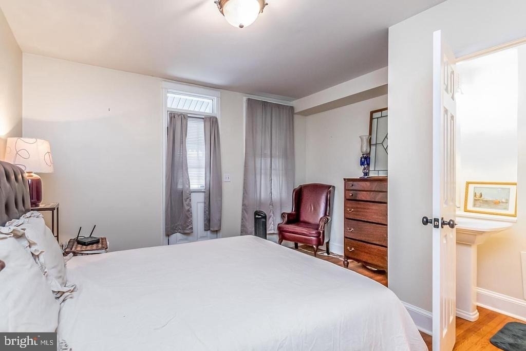 335 Drew Street - Photo 10