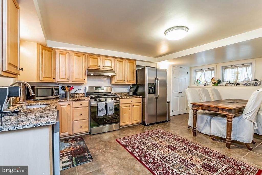335 Drew Street - Photo 5
