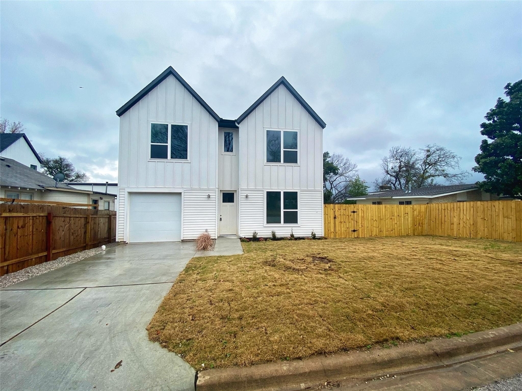 1916 Webberville Rd - Photo 1