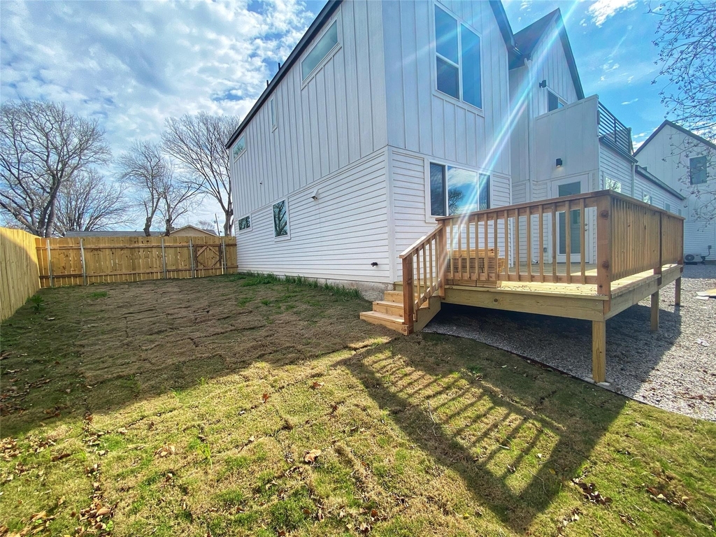 1916 Webberville Rd - Photo 24