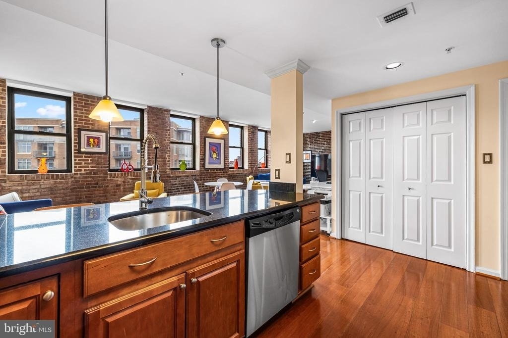 1000 Fell Street - Photo 8