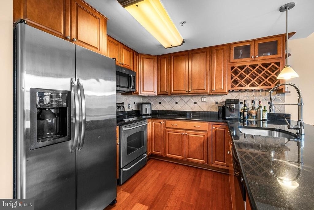 1000 Fell Street - Photo 7