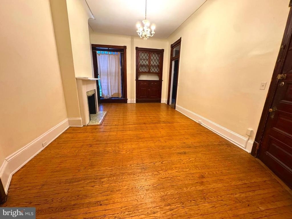 1704 Saint Paul Street - Photo 7