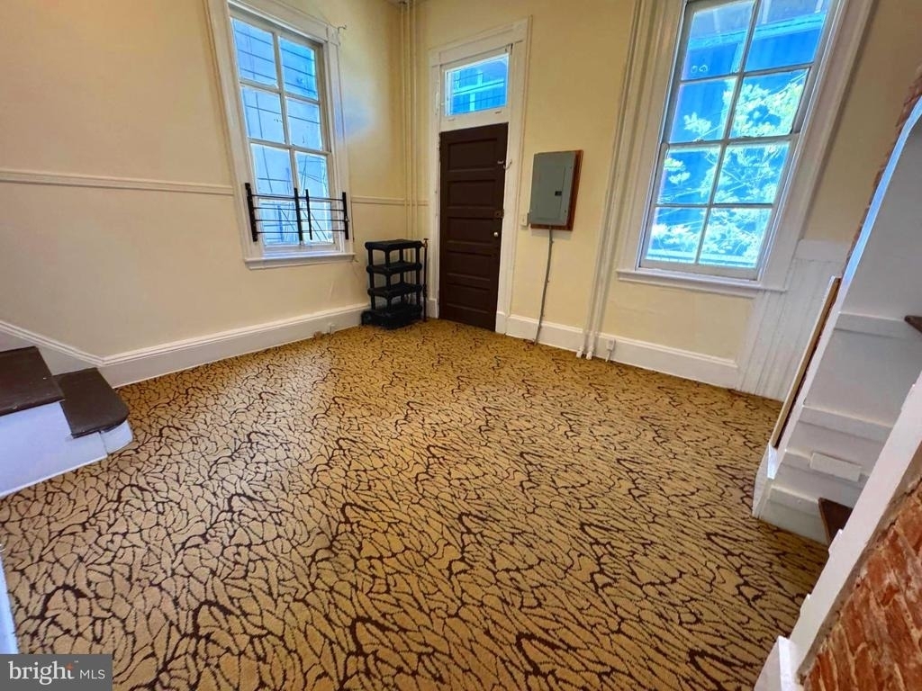 1704 Saint Paul Street - Photo 15