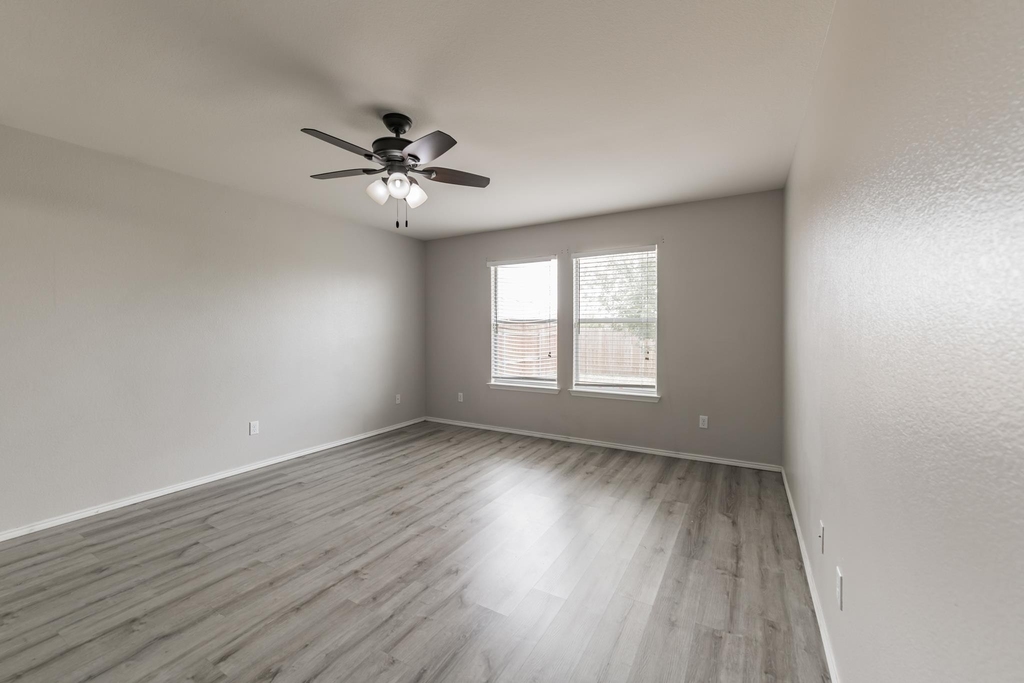 105 Pullman Place Blvd - Photo 7