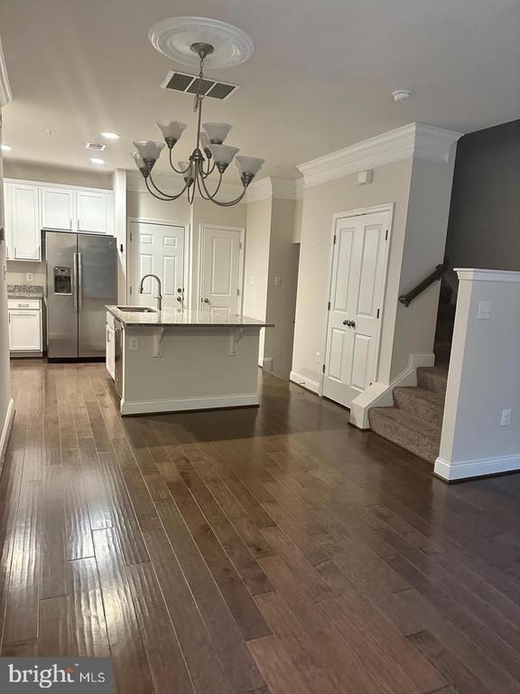 1707 Fieldstone Court - Photo 2