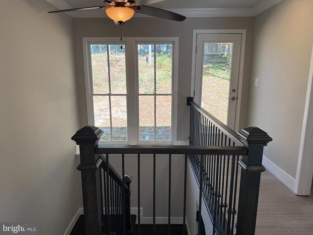 453 Walnut Drive - Photo 9