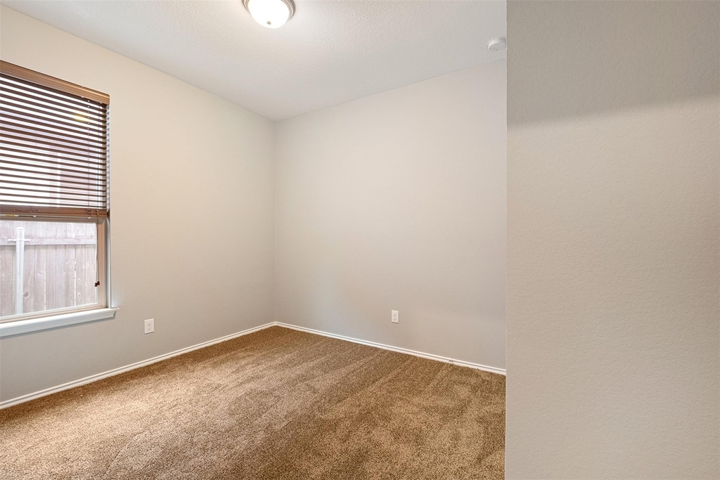 12401 Franklin D Roosevelt St - Photo 25