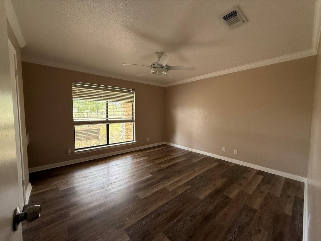 5850 Dacy Ln - Photo 8
