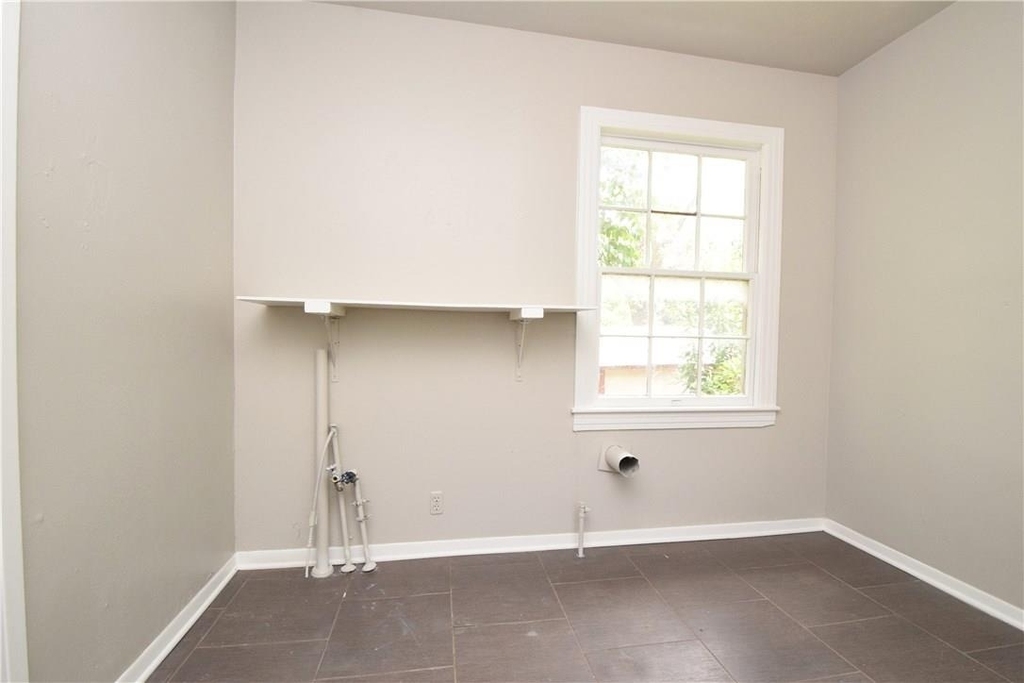3701 Werner Ave - Photo 6