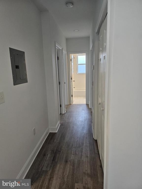 3929 4th Street Se - Photo 4