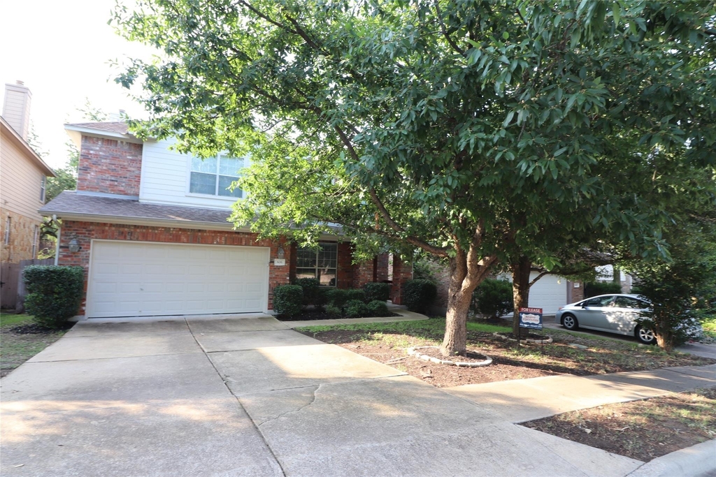 806 Zappa Dr - Photo 0