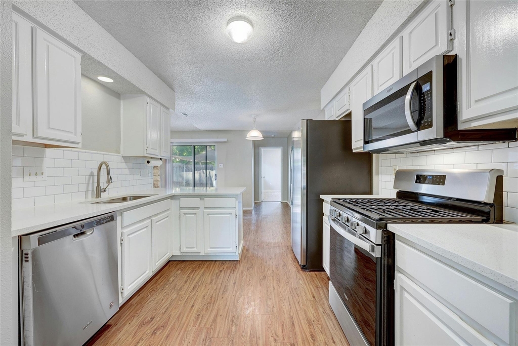 12601 Europa Ln - Photo 11
