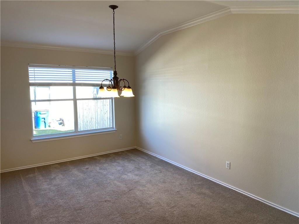 804 Sherry Dr - Photo 4