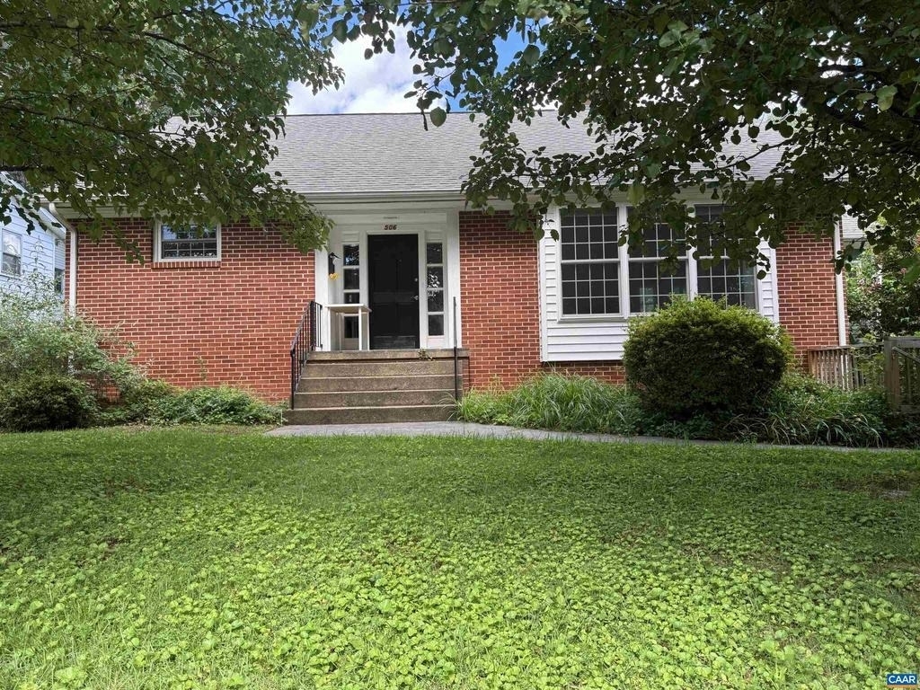 506 Hanover St - Photo 0
