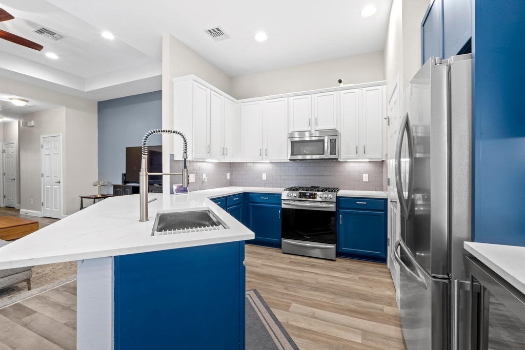 1900 Little Elm Trl - Photo 9