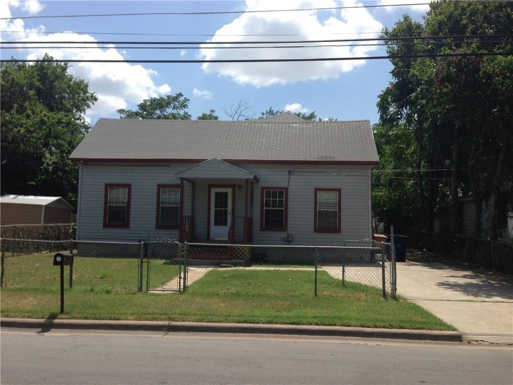 1704 Tillery St - Photo 0