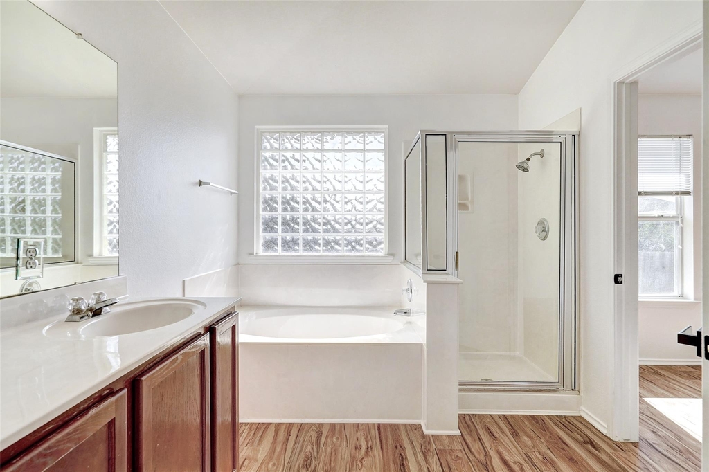 1305 Four Cabin Ct - Photo 27