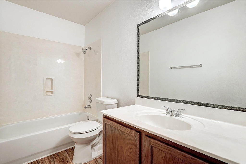 1305 Four Cabin Ct - Photo 35