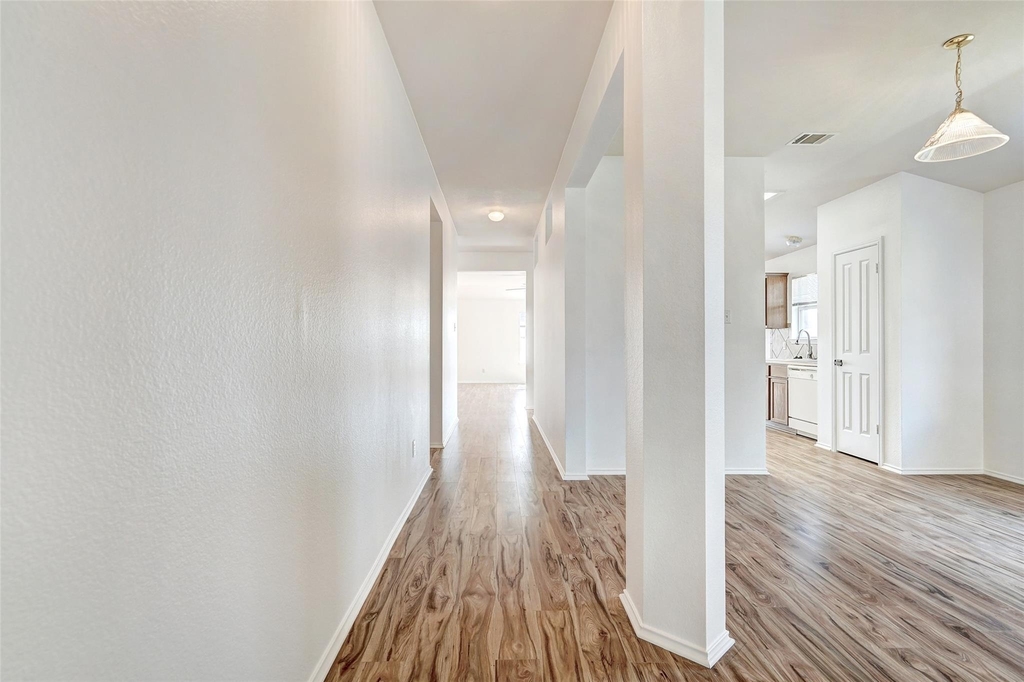 1305 Four Cabin Ct - Photo 8
