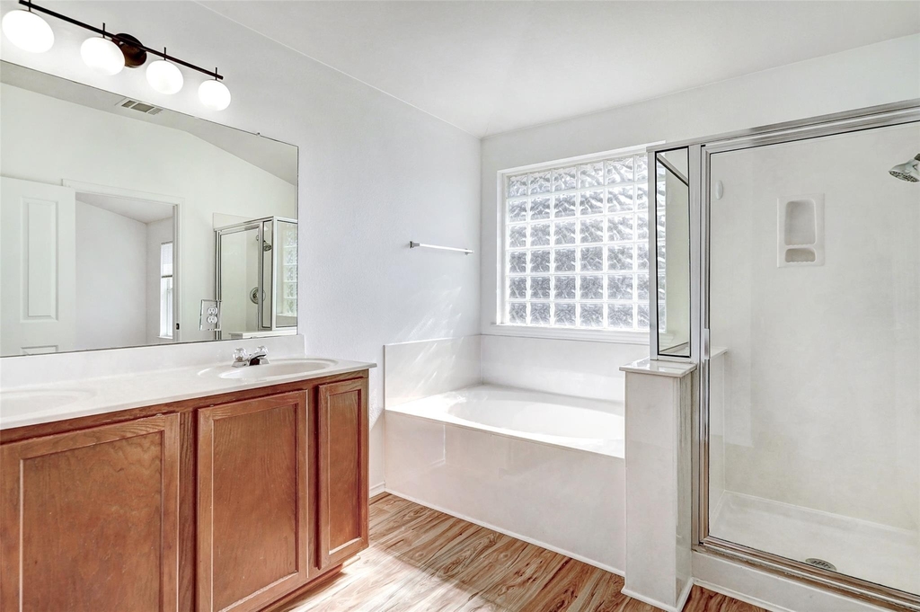 1305 Four Cabin Ct - Photo 26