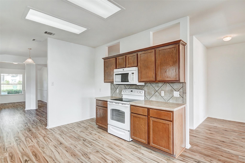 1305 Four Cabin Ct - Photo 13