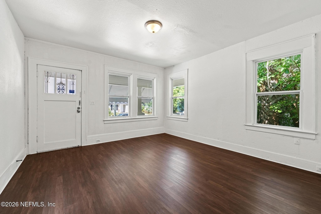 34 W 23rd Street - Photo 4