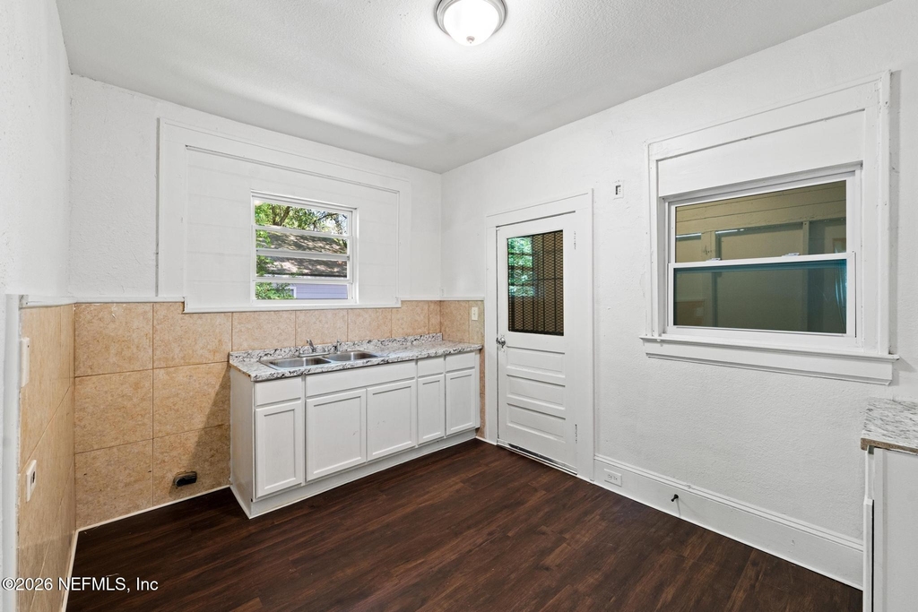 34 W 23rd Street - Photo 7