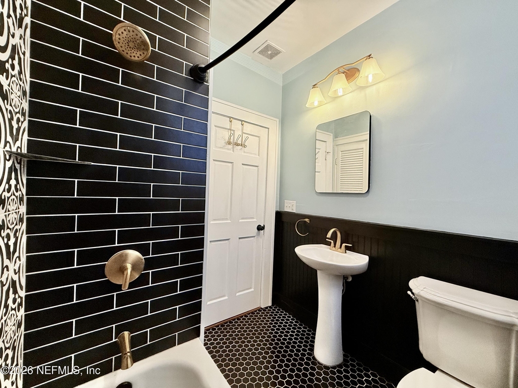 4530 Astral Street - Photo 8