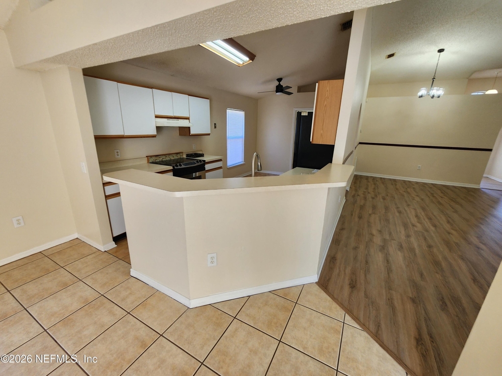 5940 Wentworth Circle S - Photo 8