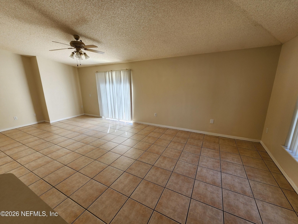 5940 Wentworth Circle S - Photo 7