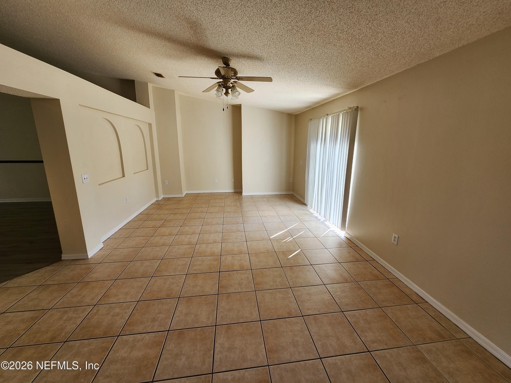 5940 Wentworth Circle S - Photo 6