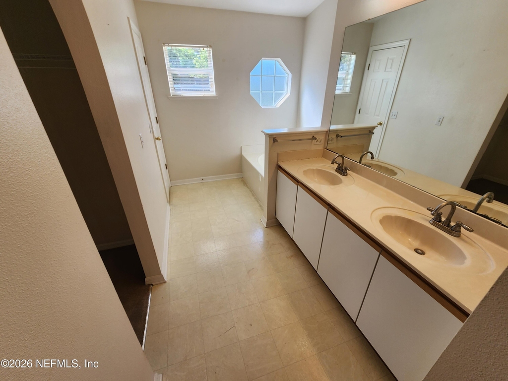 5940 Wentworth Circle S - Photo 15