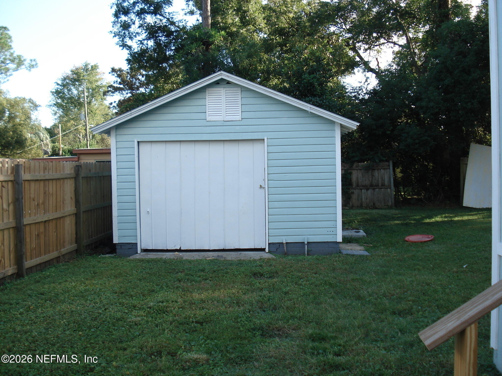 4776 Cardinal Boulevard - Photo 9