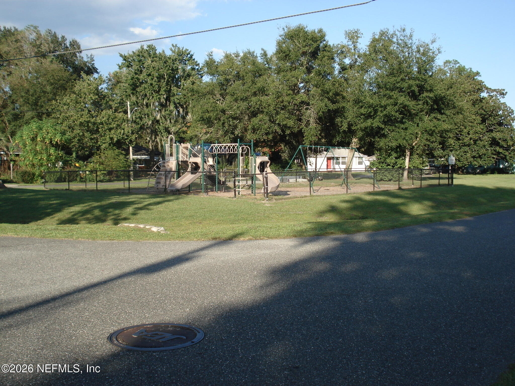 4776 Cardinal Boulevard - Photo 10