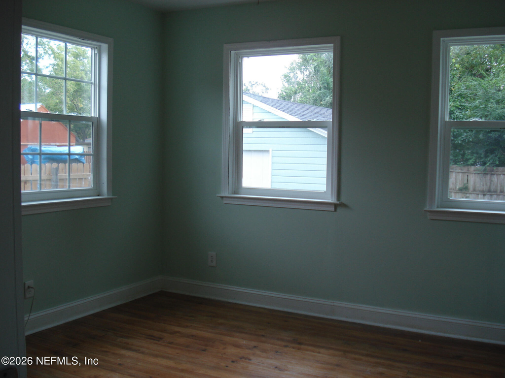 4776 Cardinal Boulevard - Photo 6