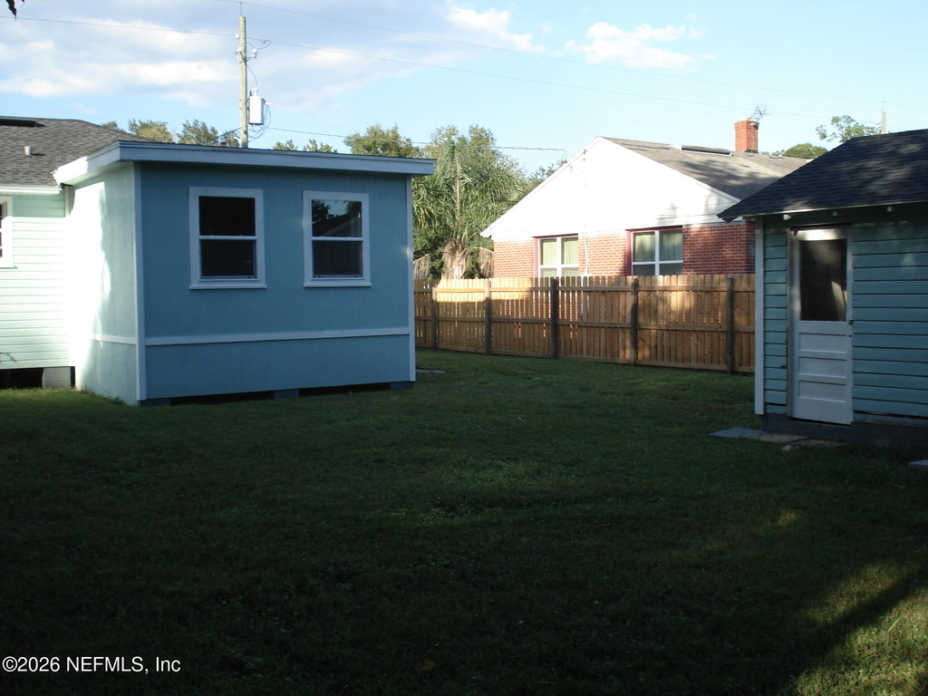 4776 Cardinal Boulevard - Photo 8