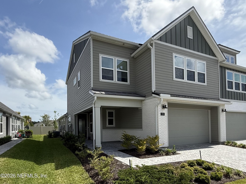 229 Cool Springs Avenue - Photo 0