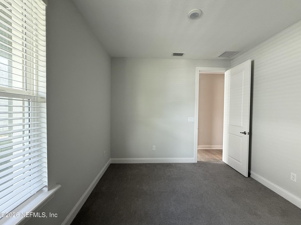 229 Cool Springs Avenue - Photo 16