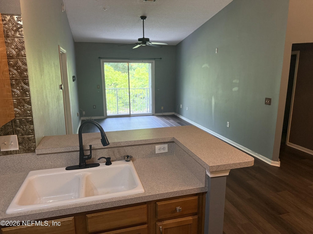 7920 Merrill Road - Photo 5