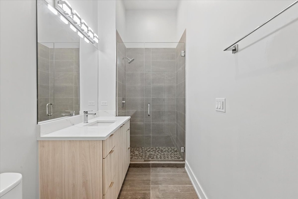 2317 N Clark Street - Photo 6