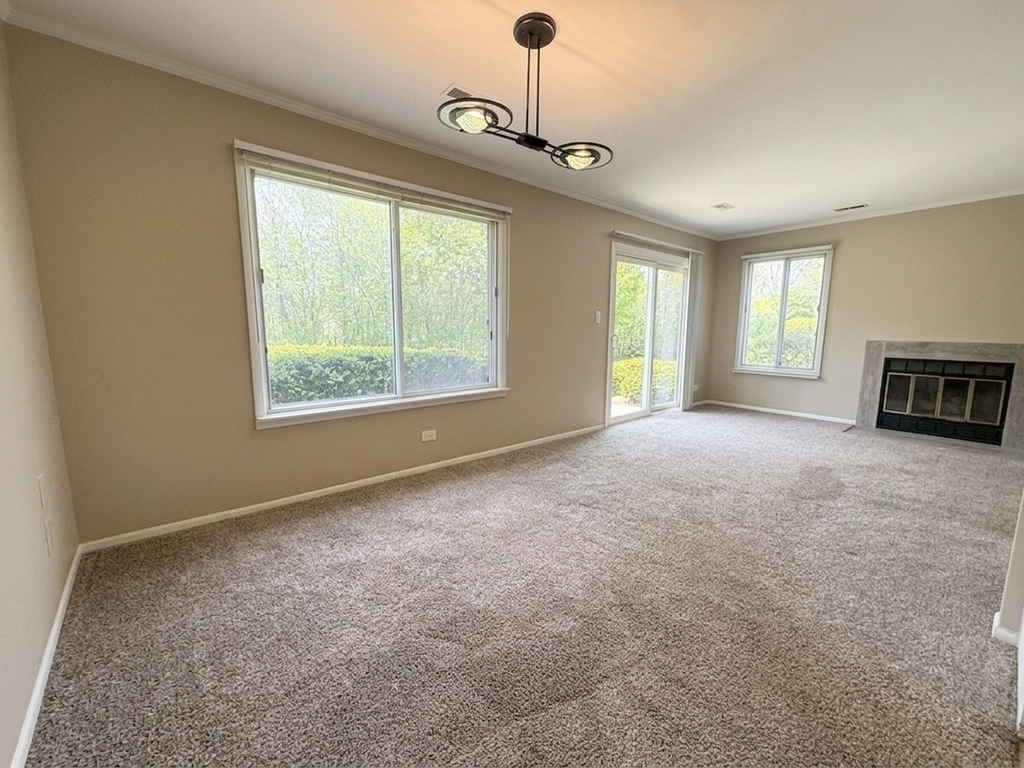 1344 Barclay Lane - Photo 3