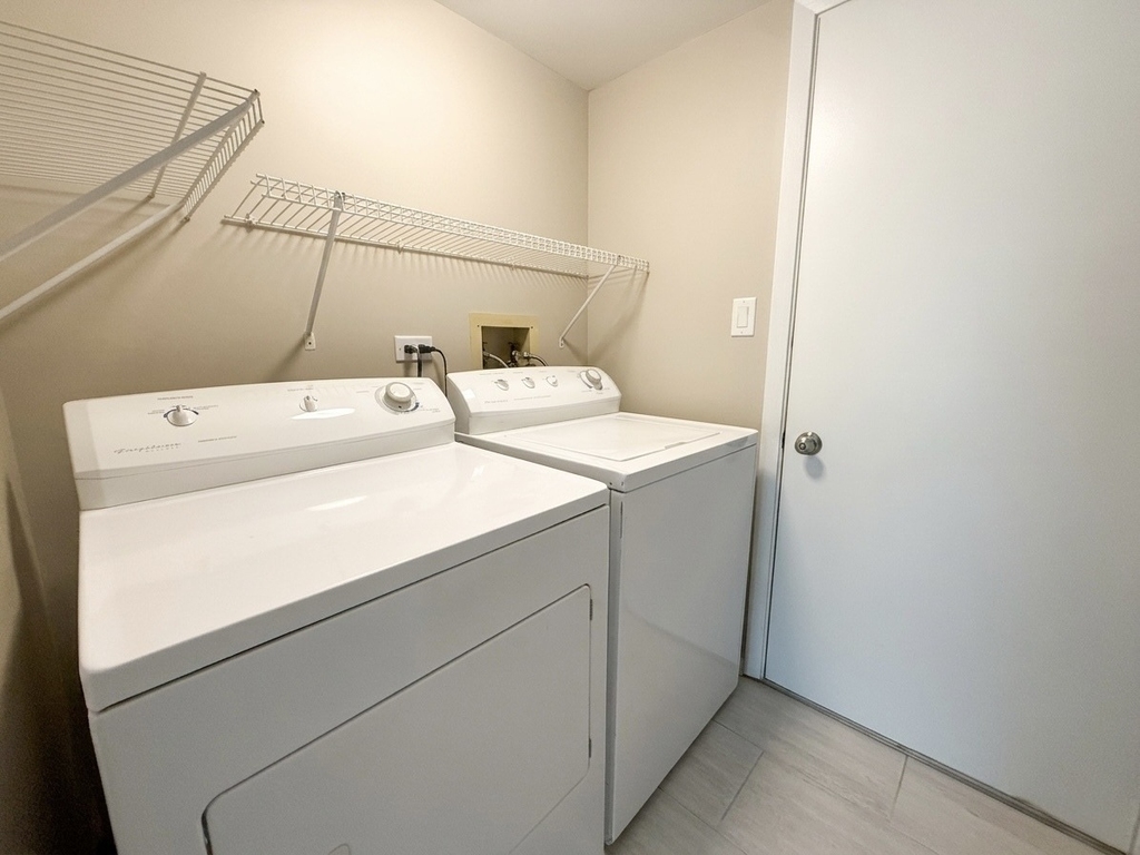 1344 Barclay Lane - Photo 13