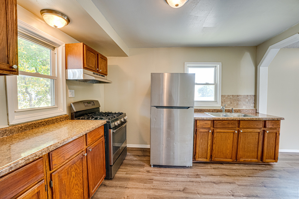 570 5th Avenue - Photo 9