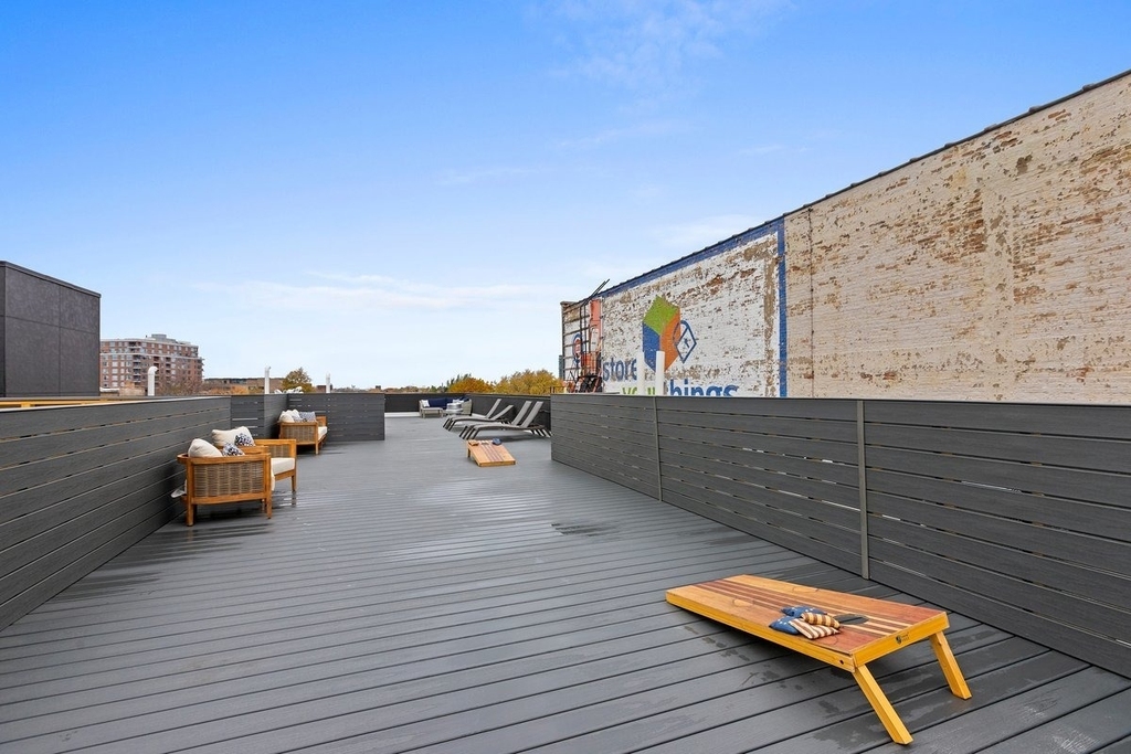 2317 N Clark Street - Photo 20
