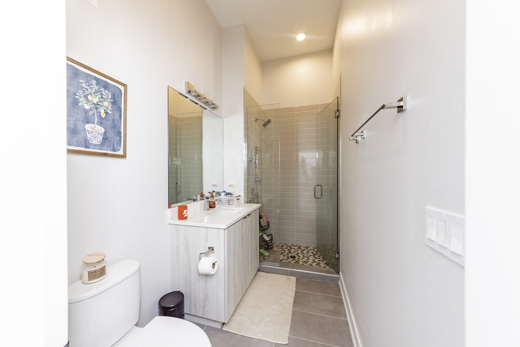 2317 N Clark Street - Photo 16