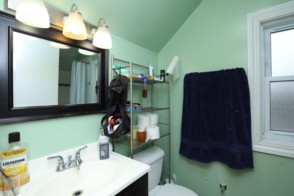 1738 W Altgeld Street - Photo 15